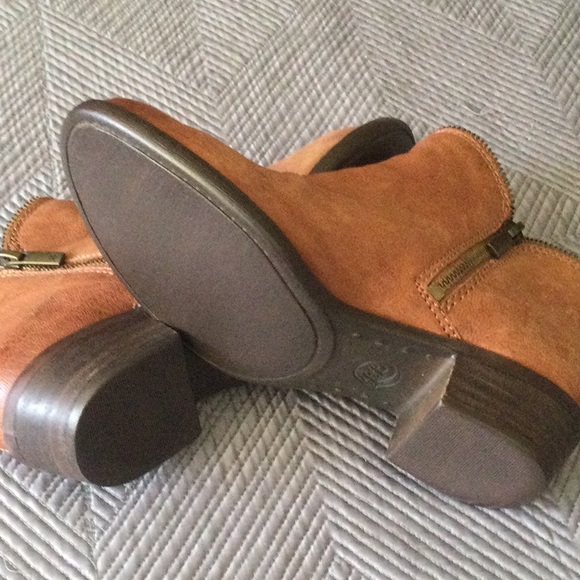 Lucky Brand size 6 brown leather ankle boots for women - Picture 3 of 4